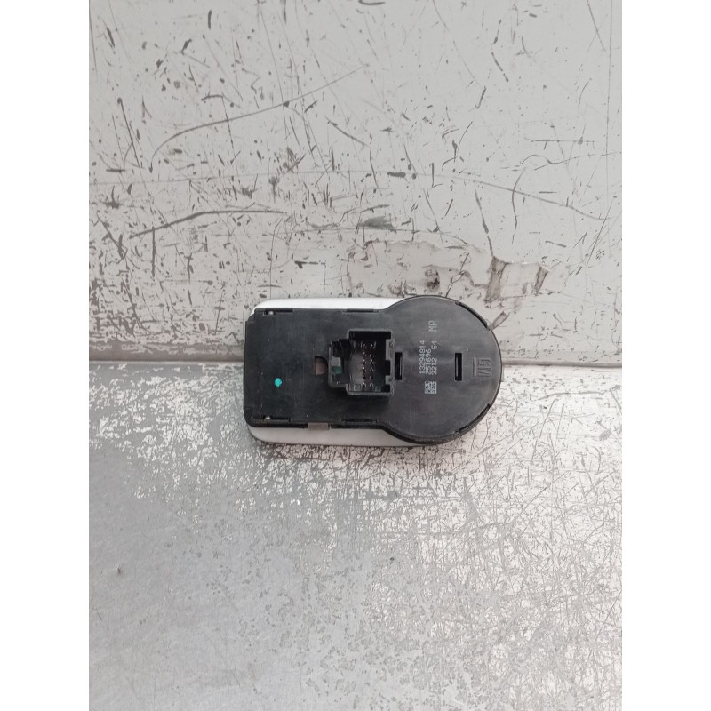 Recambio de mando luces para opel meriva b monospace (s10) 1.7 cdti (75) referencia OEM IAM 13294814 251696 2010