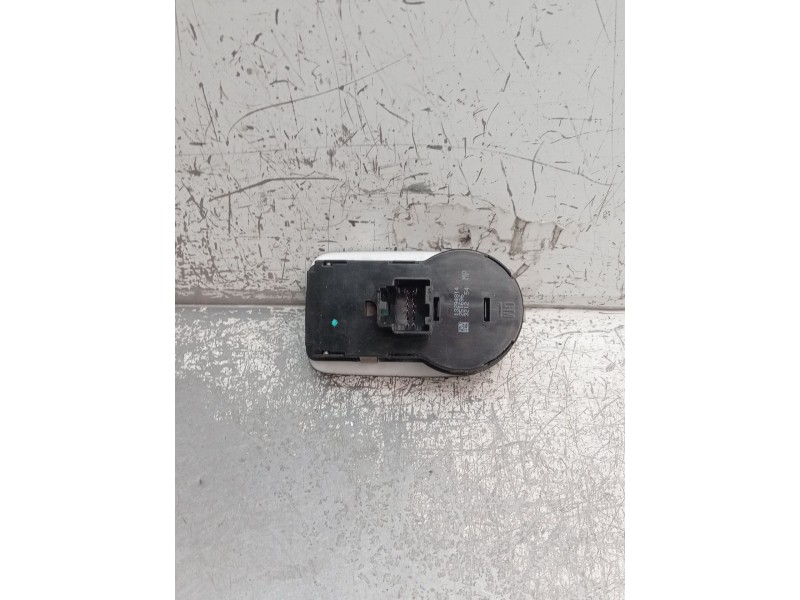 Recambio de mando luces para opel meriva b monospace (s10) 1.7 cdti (75) referencia OEM IAM 13294814 251696 2010