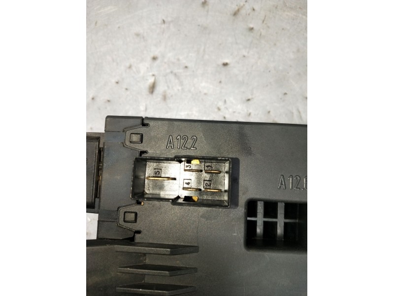 Recambio de caja reles / fusibles para volkswagen lt 28-46 ii caja/chasis (2dc, 2df, 2dg, 2dl, 2dm) 2.5 tdi referencia OEM IAM 0