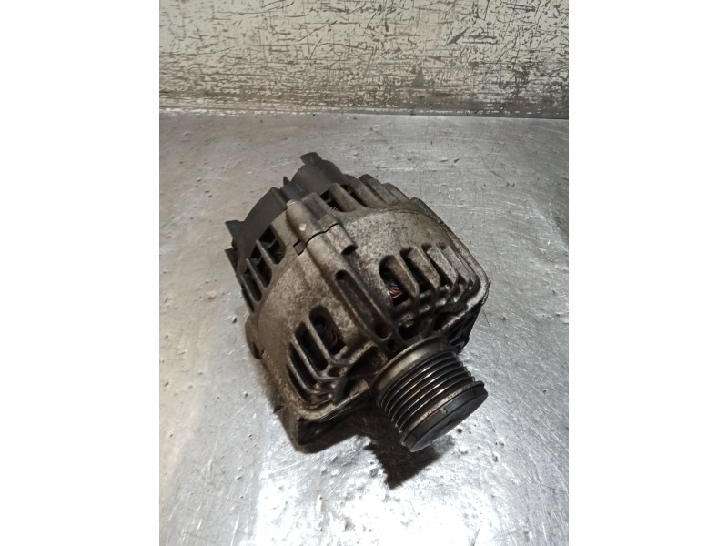 Recambio de alternador para renault scénic iii (jz0/1_) 1.5 dci (jz02, jz0r) referencia OEM IAM 231004554R 2612716A 09