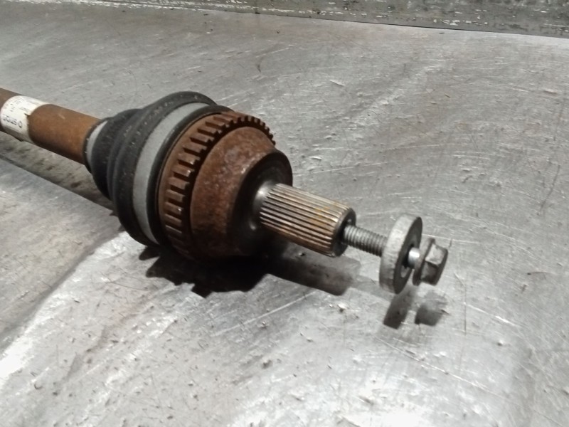 Recambio de transmision delantera derecha para smart fortwo coupé (451) 1.0 (451.331, 451.380) referencia OEM IAM A4513570601  0