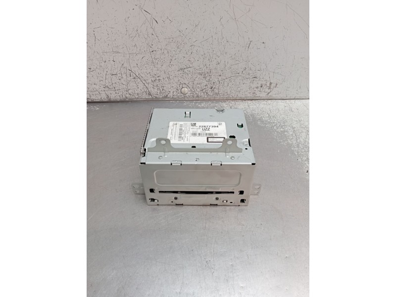 Recambio de sistema audio / radio cd para opel meriva b monospace (s10) 1.7 cdti (75) referencia OEM IAM 22877394  2010