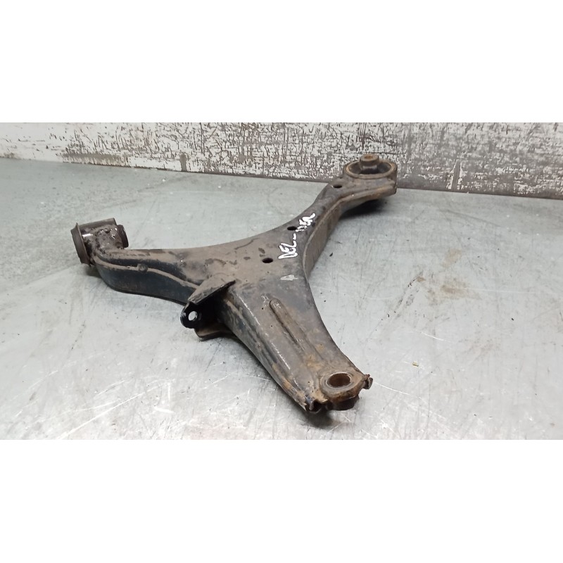 Recambio de brazo suspension inferior delantero derecho para honda fr-v (be) 2.2 i ctdi (be5) referencia OEM IAM   05