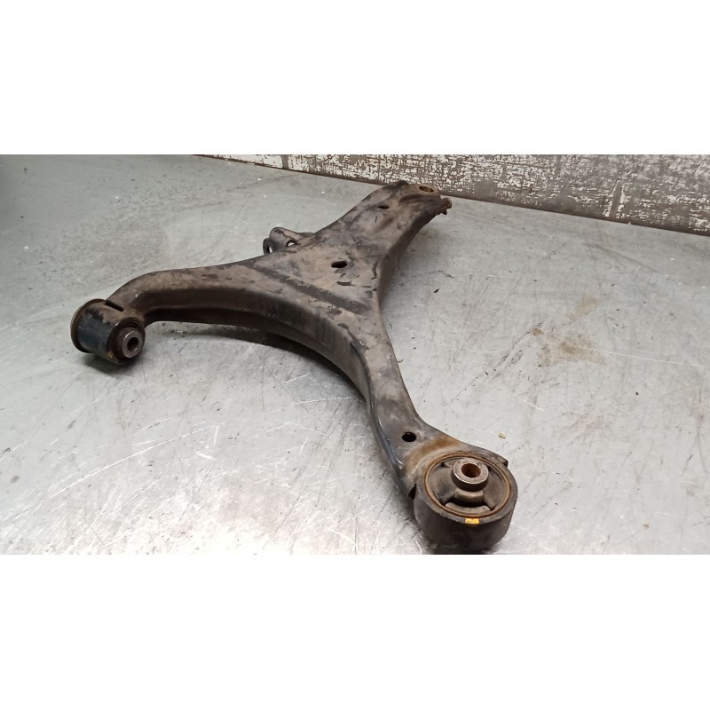 Recambio de brazo suspension inferior delantero derecho para honda fr-v (be) 2.2 i ctdi (be5) referencia OEM IAM   05