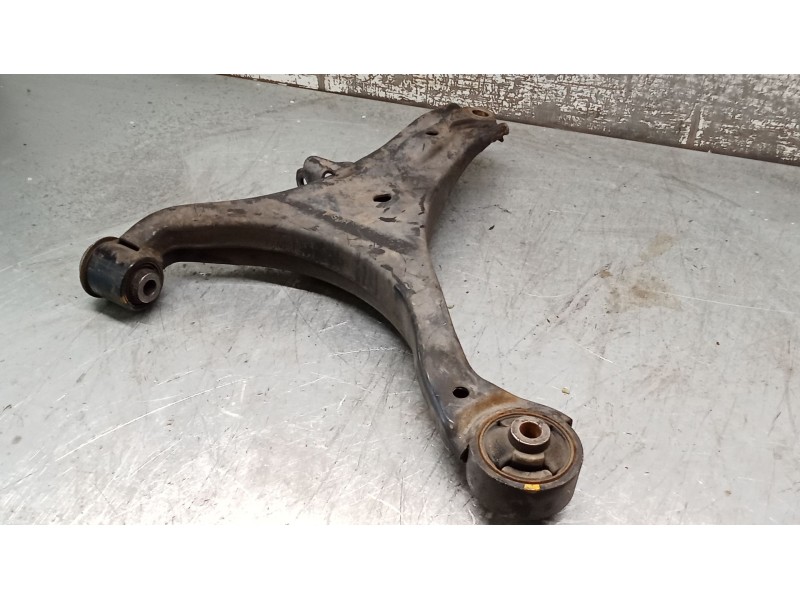 Recambio de brazo suspension inferior delantero derecho para honda fr-v (be) 2.2 i ctdi (be5) referencia OEM IAM   05