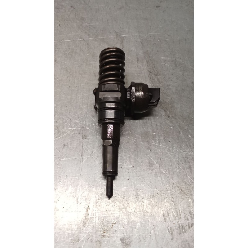 Recambio de inyector para volkswagen passat b5.5 (3b3) 1.9 tdi 4motion referencia OEM IAM 0414720214 38130073AR BOSCH