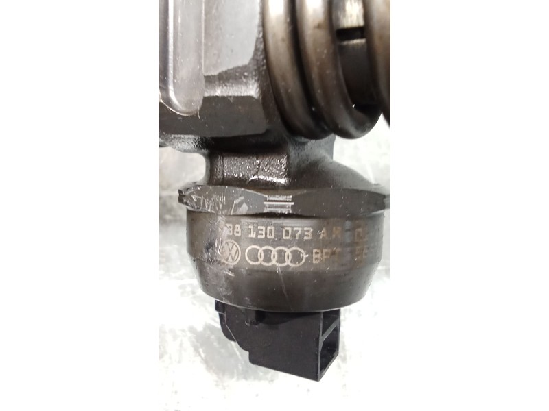 Recambio de inyector para volkswagen passat b5.5 (3b3) 1.9 tdi 4motion referencia OEM IAM 0414720214 38130073AR BOSCH
