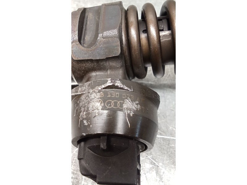 Recambio de inyector para volkswagen passat b5.5 (3b3) 1.9 tdi 4motion referencia OEM IAM 0414720214 38130073AR BOSCH