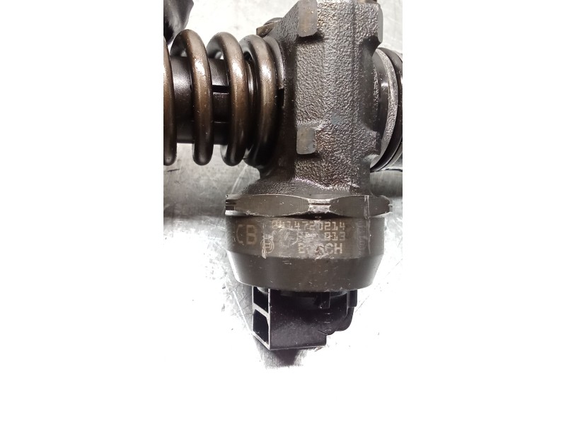 Recambio de inyector para volkswagen passat b5.5 (3b3) 1.9 tdi 4motion referencia OEM IAM 0414720214 38130073AR BOSCH