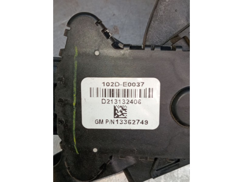 Recambio de potenciometro pedal para opel meriva b monospace (s10) 1.7 cdti (75) referencia OEM IAM 102DE0037 D213132406 1336274