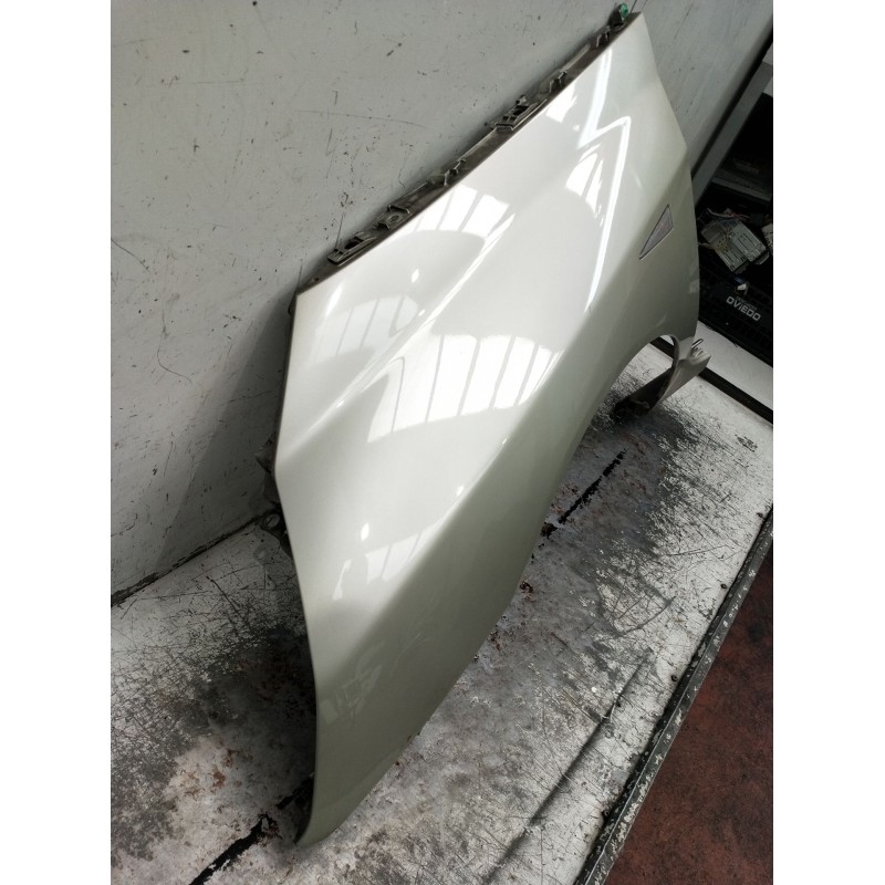 Recambio de aleta delantera izquierda para renault espace iv (jk0/1_) 2.2 dci (jk0h) referencia OEM IAM   2003