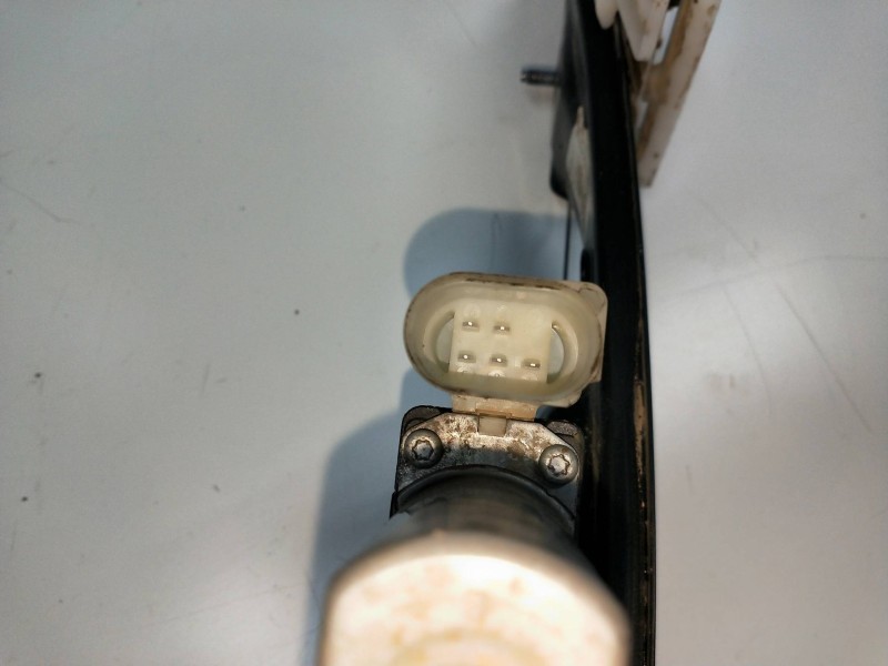 Recambio de elevalunas trasero izquierdo para bmw serie 1 lim. 5-trg. (f20) 118d referencia OEM IAM M13970A00  