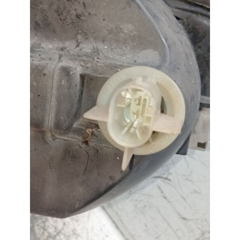 Recambio de faro derecho para opel vectra b (j96) 2.0 dti 16v (f19) referencia OEM IAM 90586845 67743040 