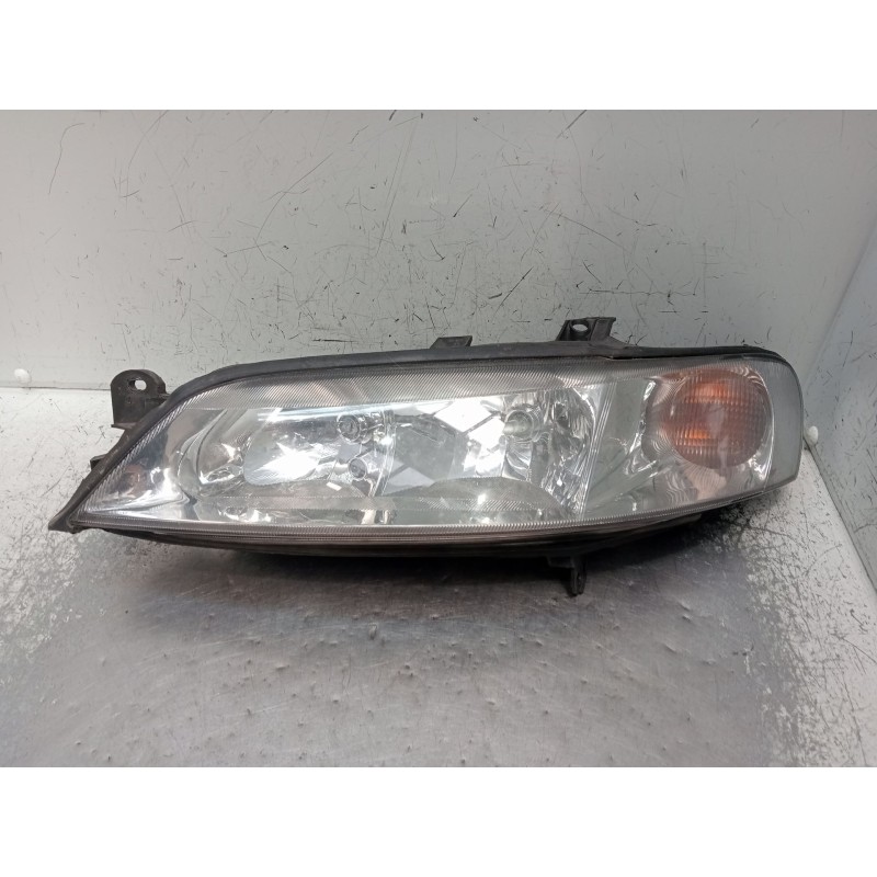 Recambio de faro izquierdo para opel vectra b (j96) 2.0 dti 16v (f19) referencia OEM IAM 90586844 67743030 