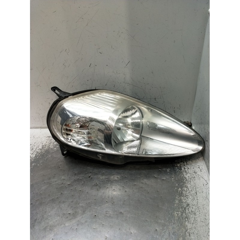 Recambio de faro derecho para fiat grande punto (199_) 1.3 d multijet (199.axd11, 199.axd1a, 199.axd1b,... referencia OEM IAM   