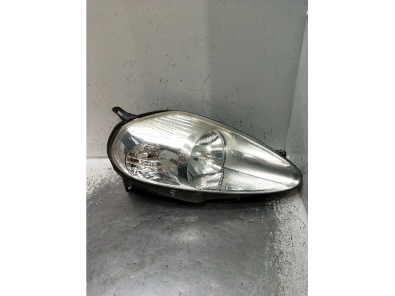Recambio de faro derecho para fiat grande punto (199_) 1.3 d multijet (199.axd11, 199.axd1a, 199.axd1b,... referencia OEM IAM   