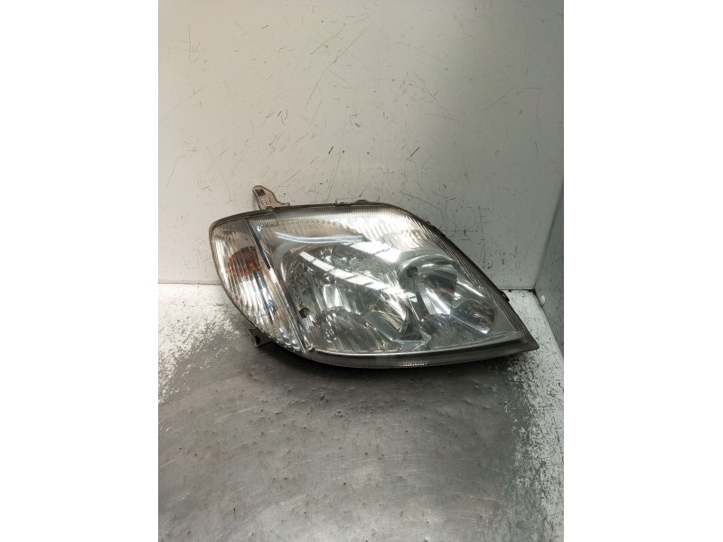 Recambio de faro derecho para toyota corolla sedán (_e12_) 1.6 vvt-i (zze121_) referencia OEM IAM   2002