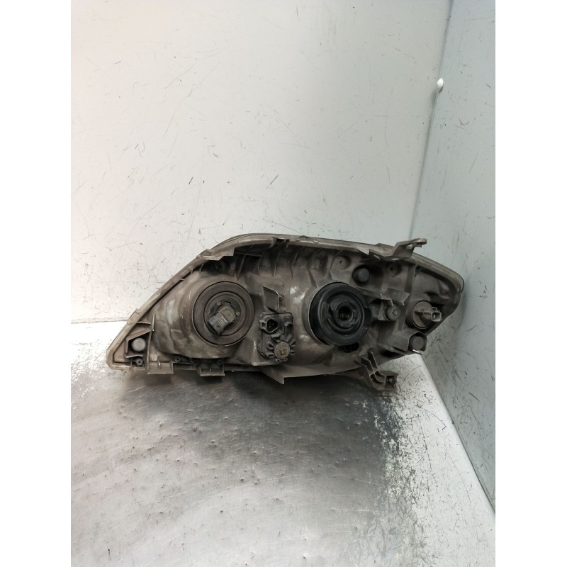 Recambio de faro derecho para toyota corolla sedán (_e12_) 1.6 vvt-i (zze121_) referencia OEM IAM   2002