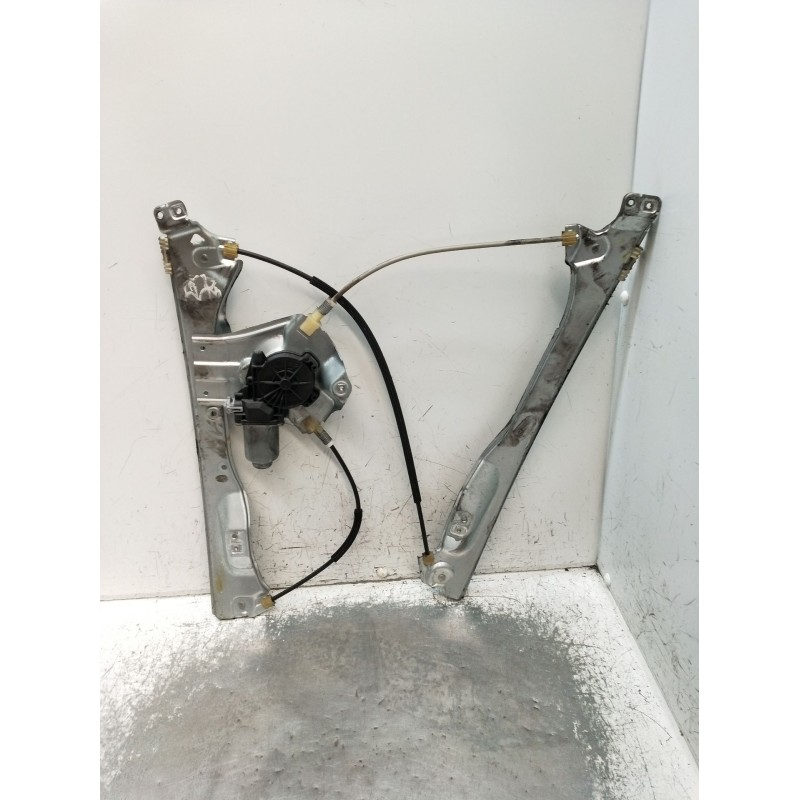 Recambio de elevalunas delantero derecho para renault clio iii (br0/1, cr0/1) 1.2 16v (br02, br0j, br11, cr02, cr0j, cr11) refer