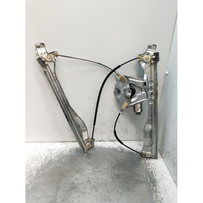 Recambio de elevalunas delantero derecho para renault clio iii (br0/1, cr0/1) 1.2 16v (br02, br0j, br11, cr02, cr0j, cr11) refer