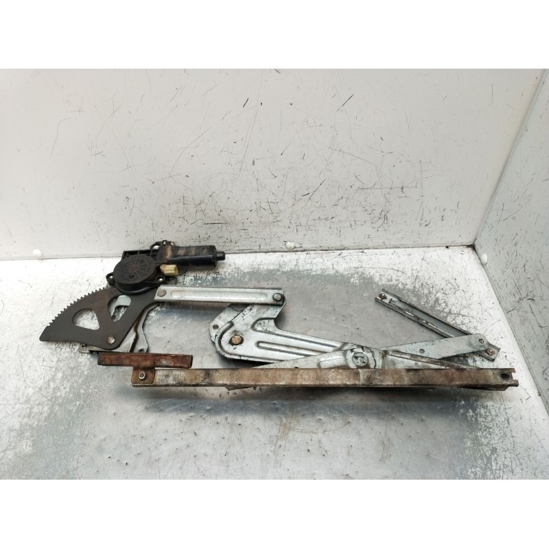 Recambio de elevalunas delantero izquierdo para hyundai galloper ii (jk-01) 2.5 td intercooler referencia OEM IAM  3P 1998