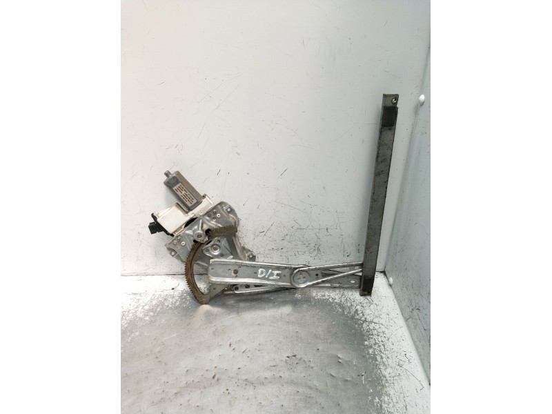 Recambio de elevalunas delantero izquierdo para toyota corolla sedán (_e12_) 1.6 vvt-i (zze121_) referencia OEM IAM 993188XXX 4P