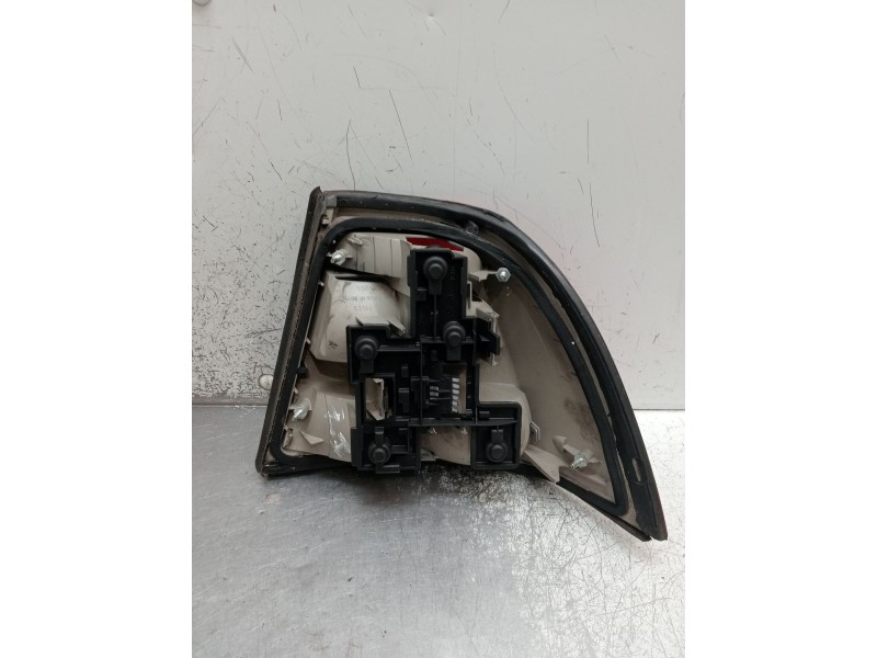 Recambio de piloto trasero izquierdo para opel vectra b (j96) 2.0 dti 16v (f19) referencia OEM IAM   