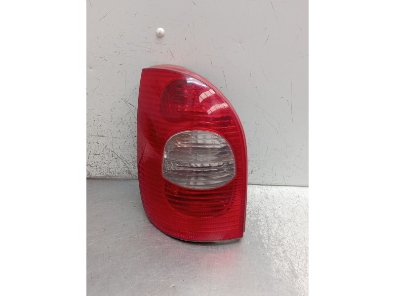 Recambio de piloto trasero izquierdo para citroën xsara picasso (n68) 2.0 hdi referencia OEM IAM 9650005880 89032867 