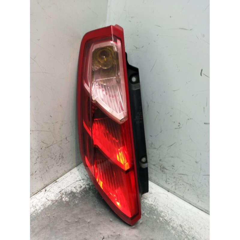 Recambio de piloto trasero izquierdo para fiat grande punto (199_) 1.3 d multijet (199.axd11, 199.axd1a, 199.axd1b,... referenci