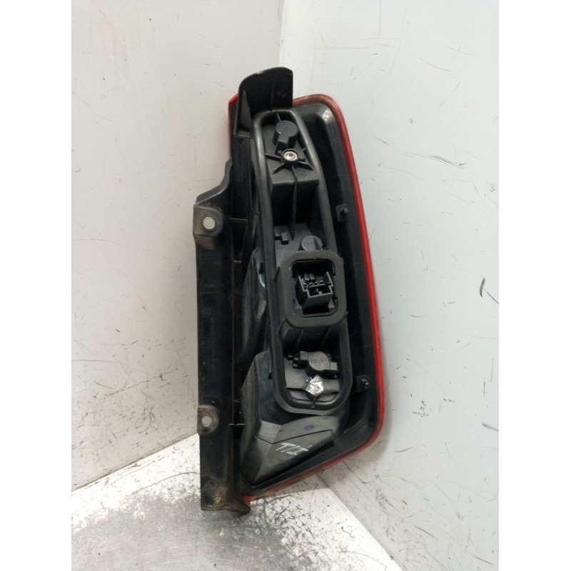 Recambio de piloto trasero izquierdo para fiat grande punto (199_) 1.3 d multijet (199.axd11, 199.axd1a, 199.axd1b,... referenci