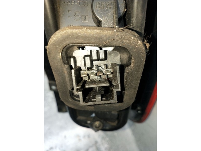 Recambio de piloto trasero izquierdo para fiat grande punto (199_) 1.3 d multijet (199.axd11, 199.axd1a, 199.axd1b,... referenci