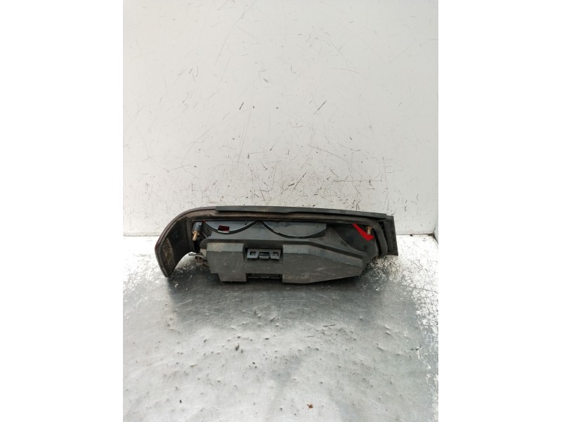 Recambio de piloto trasero derecho para peugeot 405 i (15b) 1.9 referencia OEM IAM   1987