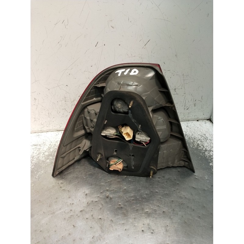 Recambio de piloto trasero derecho para toyota corolla sedán (_e12_) 1.6 vvt-i (zze121_) referencia OEM IAM   2002