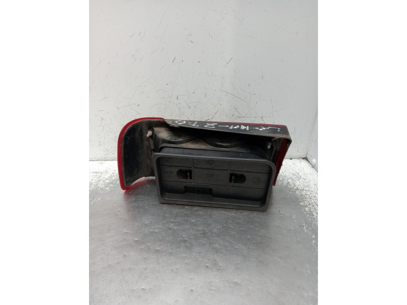 Recambio de piloto trasero derecho para volvo 460 (464) 1.9 turbo-diesel referencia OEM IAM   