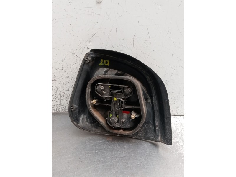 Recambio de piloto trasero derecho para renault megane scénic (ja0/1_) 2.0 i (ja0g) referencia OEM IAM 770831731  