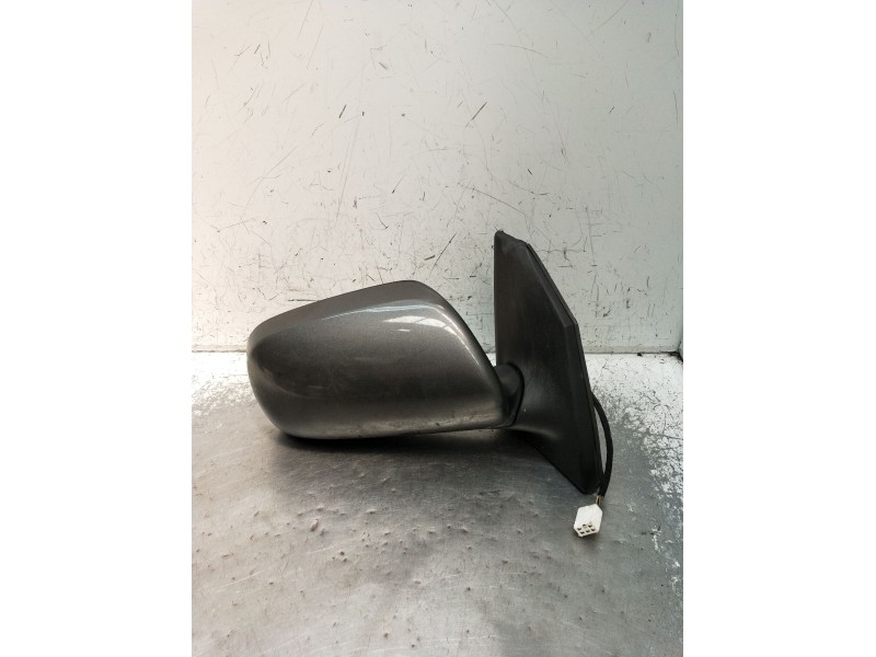 Recambio de retrovisor derecho para toyota corolla sedán (_e12_) 1.6 vvt-i (zze121_) referencia OEM IAM  ELÉCTRICO 2002