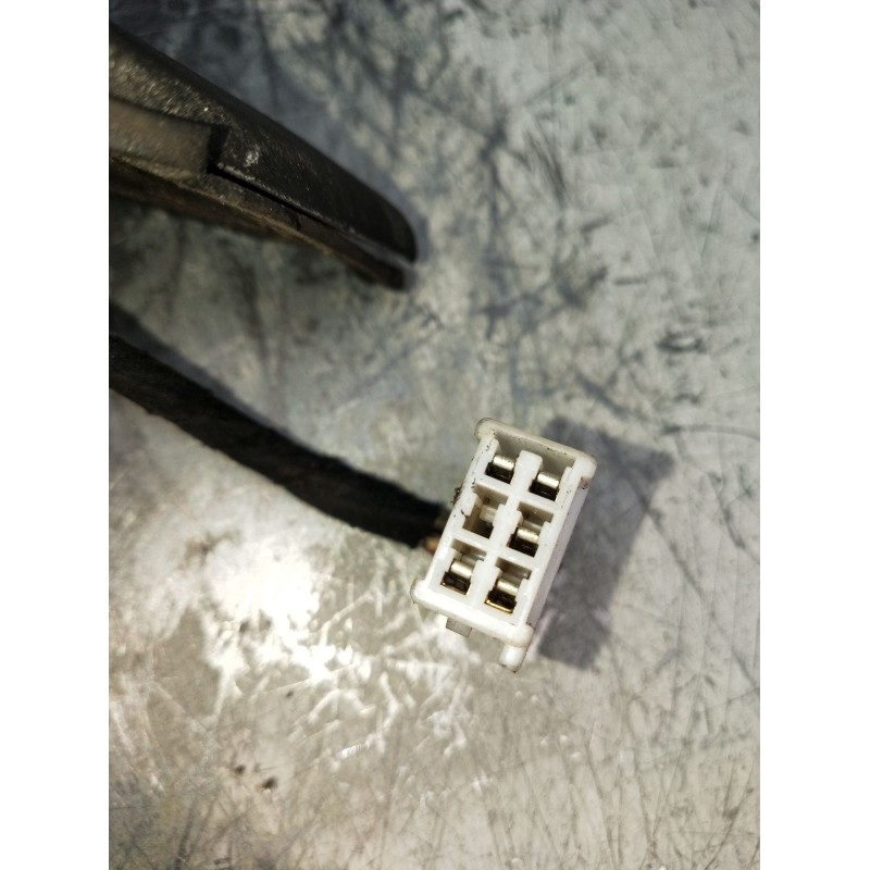 Recambio de retrovisor derecho para toyota corolla sedán (_e12_) 1.6 vvt-i (zze121_) referencia OEM IAM  ELÉCTRICO 2002