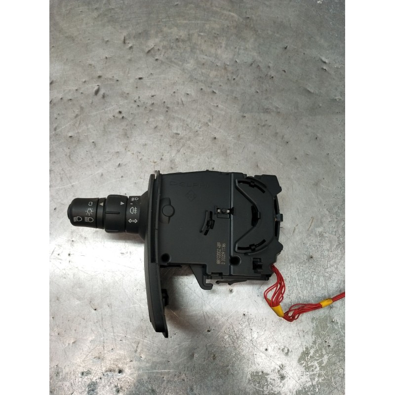 Recambio de mando luces para renault clio iii (br0/1, cr0/1) 1.2 16v (br02, br0j, br11, cr02, cr0j, cr11) referencia OEM IAM 881