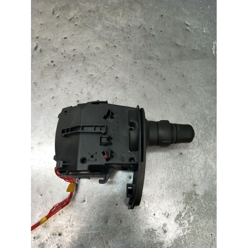 Recambio de mando luces para renault clio iii (br0/1, cr0/1) 1.2 16v (br02, br0j, br11, cr02, cr0j, cr11) referencia OEM IAM 881