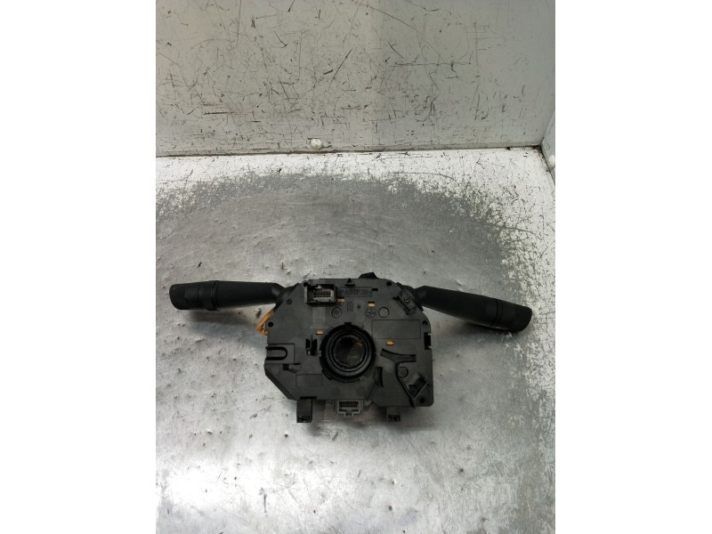 Recambio de mando luces para fiat grande punto (199_) 1.3 d multijet (199.axd11, 199.axd1a, 199.axd1b,... referencia OEM IAM 735