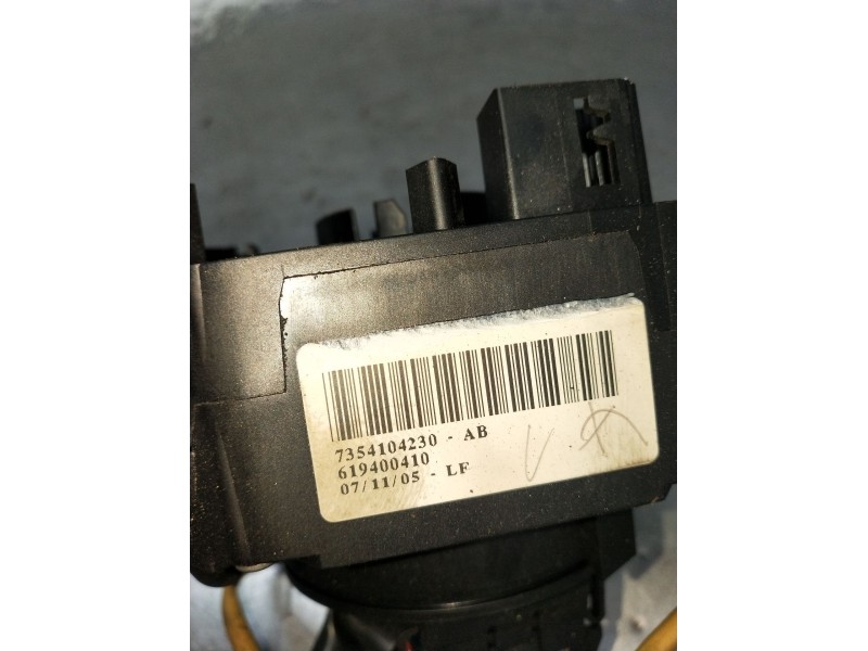 Recambio de mando luces para fiat grande punto (199_) 1.3 d multijet (199.axd11, 199.axd1a, 199.axd1b,... referencia OEM IAM 735