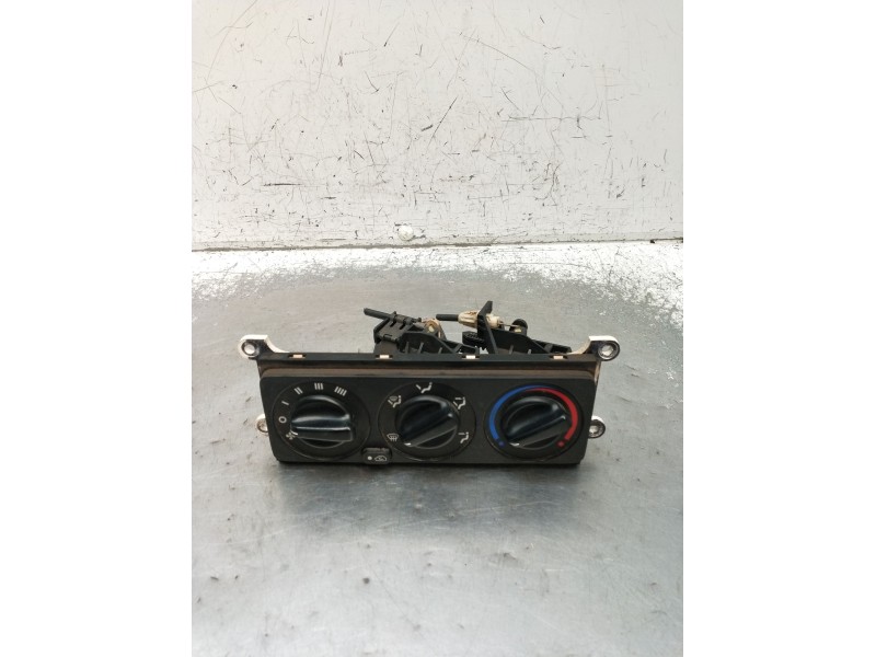 Recambio de mando calefaccion / aire acondicionado para hyundai galloper ii (jk-01) 2.5 td intercooler referencia OEM IAM   1998