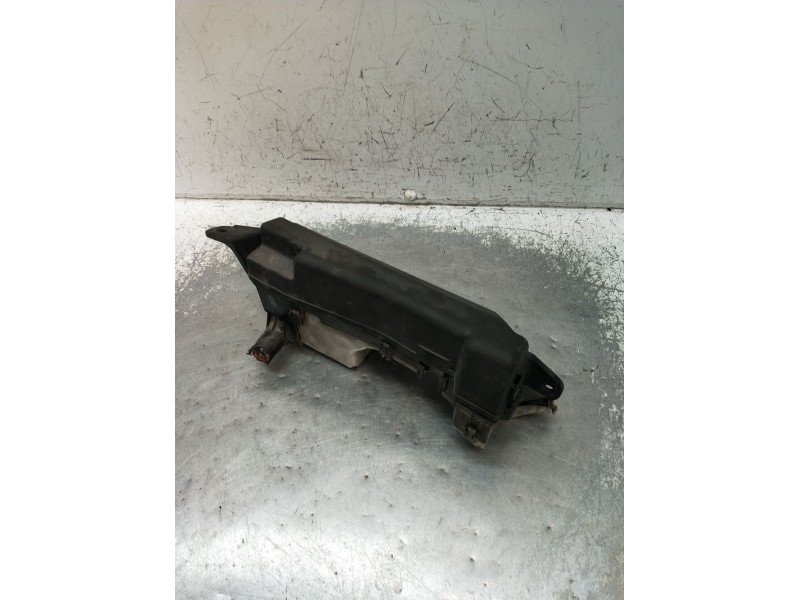 Recambio de caja reles / fusibles para toyota corolla sedán (_e12_) 1.6 vvt-i (zze121_) referencia OEM IAM   2002