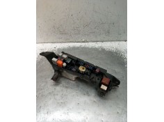 Recambio de caja reles / fusibles para toyota corolla sedán (_e12_) 1.6 vvt-i (zze121_) referencia OEM IAM   2002 2