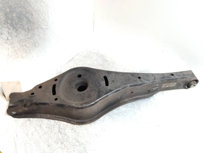 Recambio de brazo suspension inferior trasero derecho para skoda octavia berlina (1z3) 1.9 tdi dpf referencia OEM IAM   