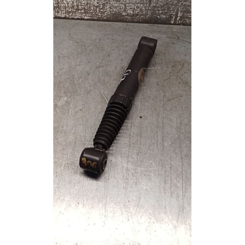 Recambio de amortiguador trasero derecho para citroën xsara (n1) 1.6 i referencia OEM IAM   97