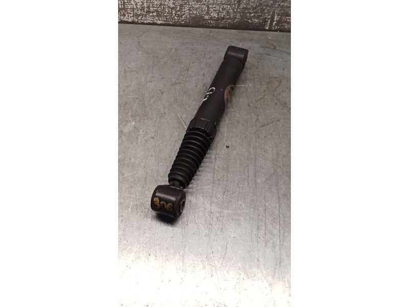 Recambio de amortiguador trasero derecho para citroën xsara (n1) 1.6 i referencia OEM IAM   97