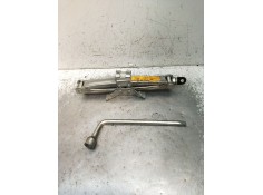 Recambio de gato para toyota corolla sedán (_e12_) 1.6 vvt-i (zze121_) referencia OEM IAM   2002