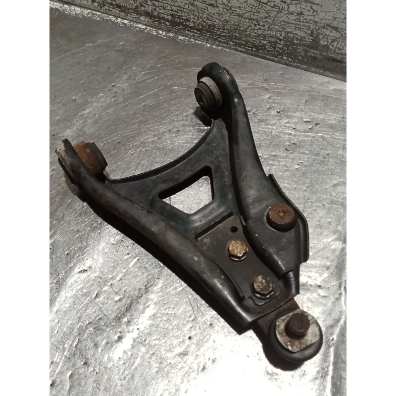 Recambio de brazo suspension inferior delantero izquierdo para renault clio ii (bb_, cb_) 1.5 dci (b/cb07) referencia OEM IAM   
