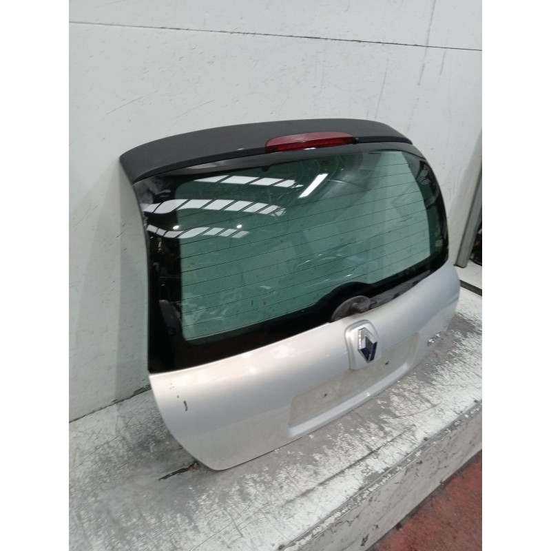 Recambio de porton trasero para renault clio ii (bb_, cb_) 1.5 dci (b/cb07) referencia OEM IAM   